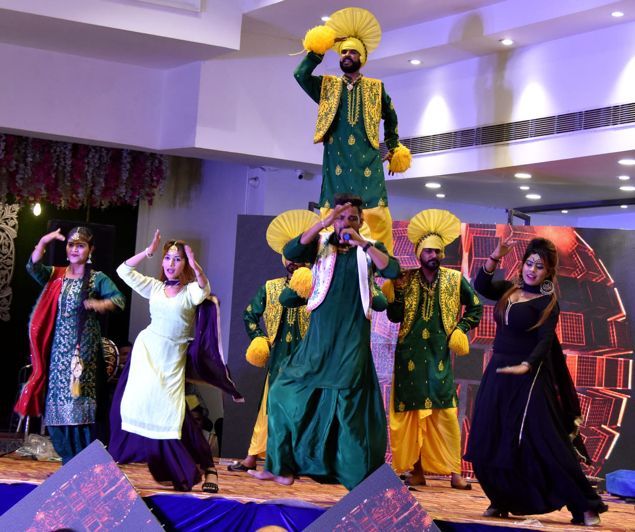 Gidda rocked, congratulated on Baisakhi
