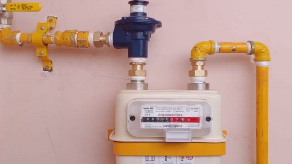 Piped LPG price hiked in Delhi