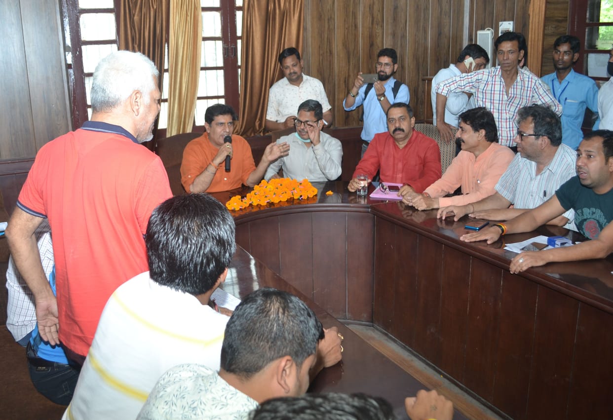 Councilors furious when the board meeting was postponed a few hours ago
