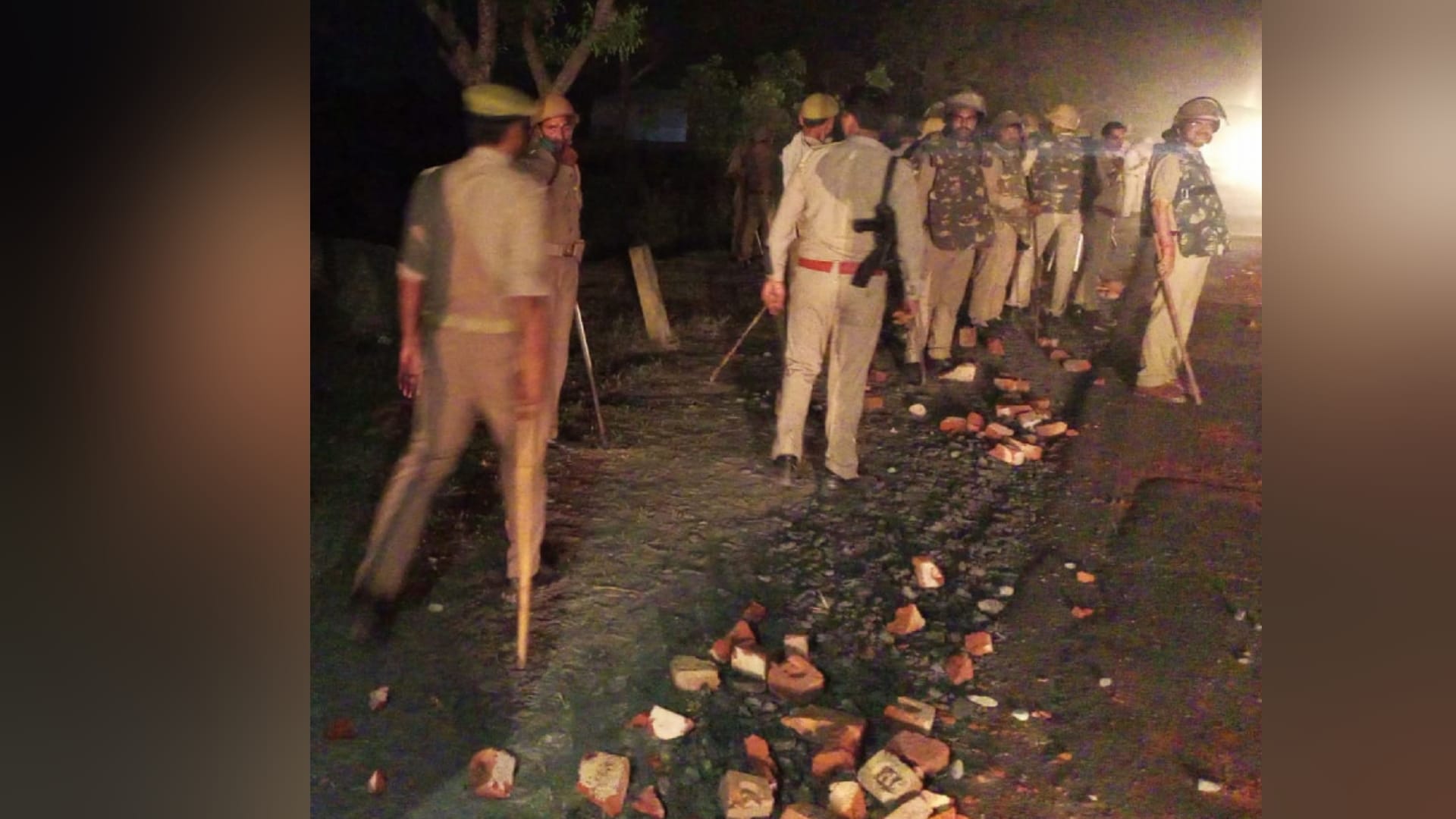 Road Accident In Budaun Jam imposed after the death of the youth in the accident Stone pelting on police in protest