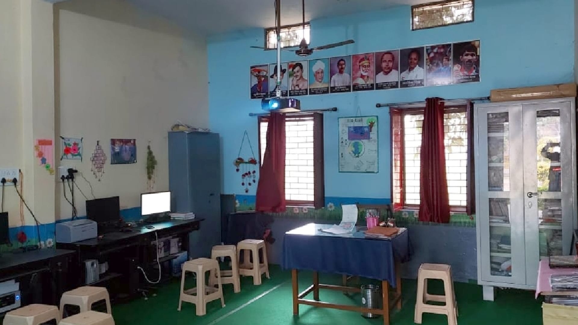 Amar Ujala Abhiyan Education: government school  beating private schools in Bijnor, School Chalo campaign caught up here