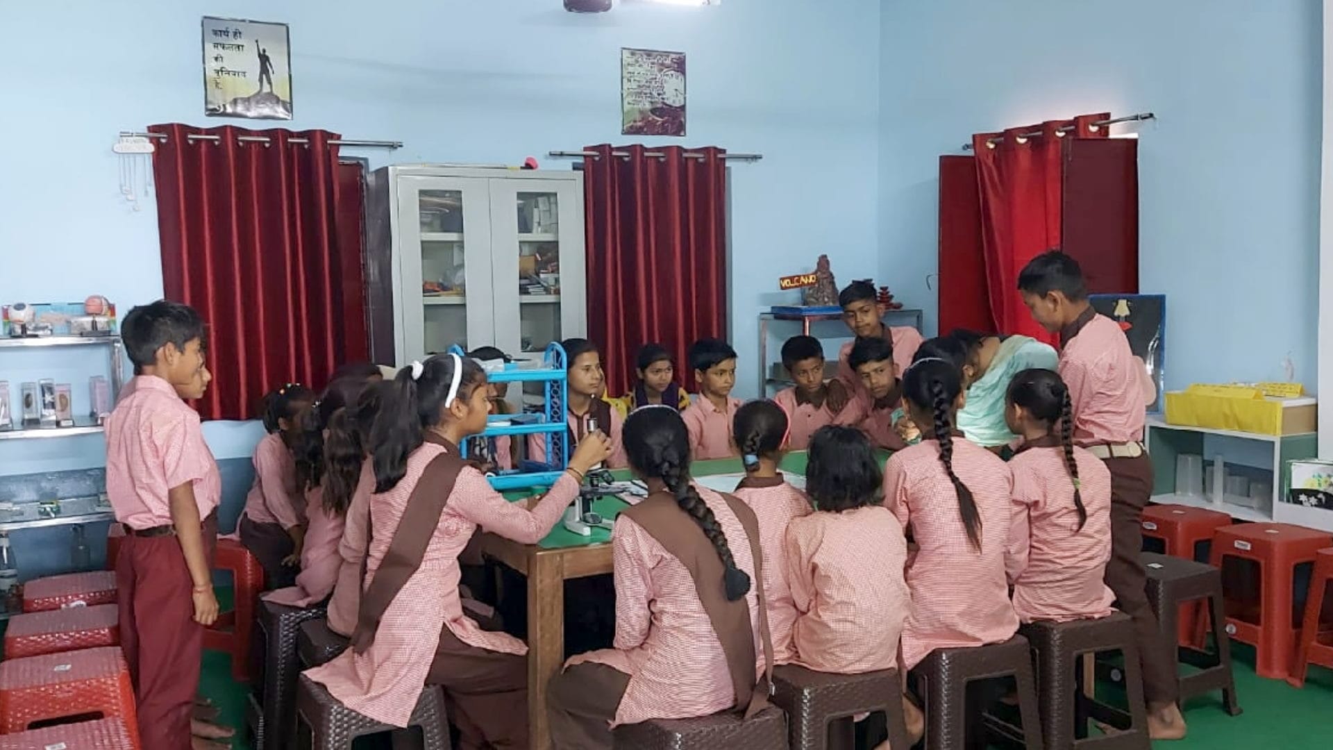 Amar Ujala Abhiyan Education: government school  beating private schools in Bijnor, School Chalo campaign caught up here