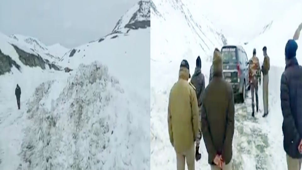 Manali-Leh route restored in record time, BRO will reach Shinkula Pass by April 16