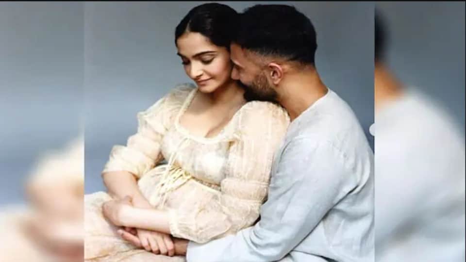 want to look stylish in pregnancy take tips from sonam kapoor to kareena kapoor