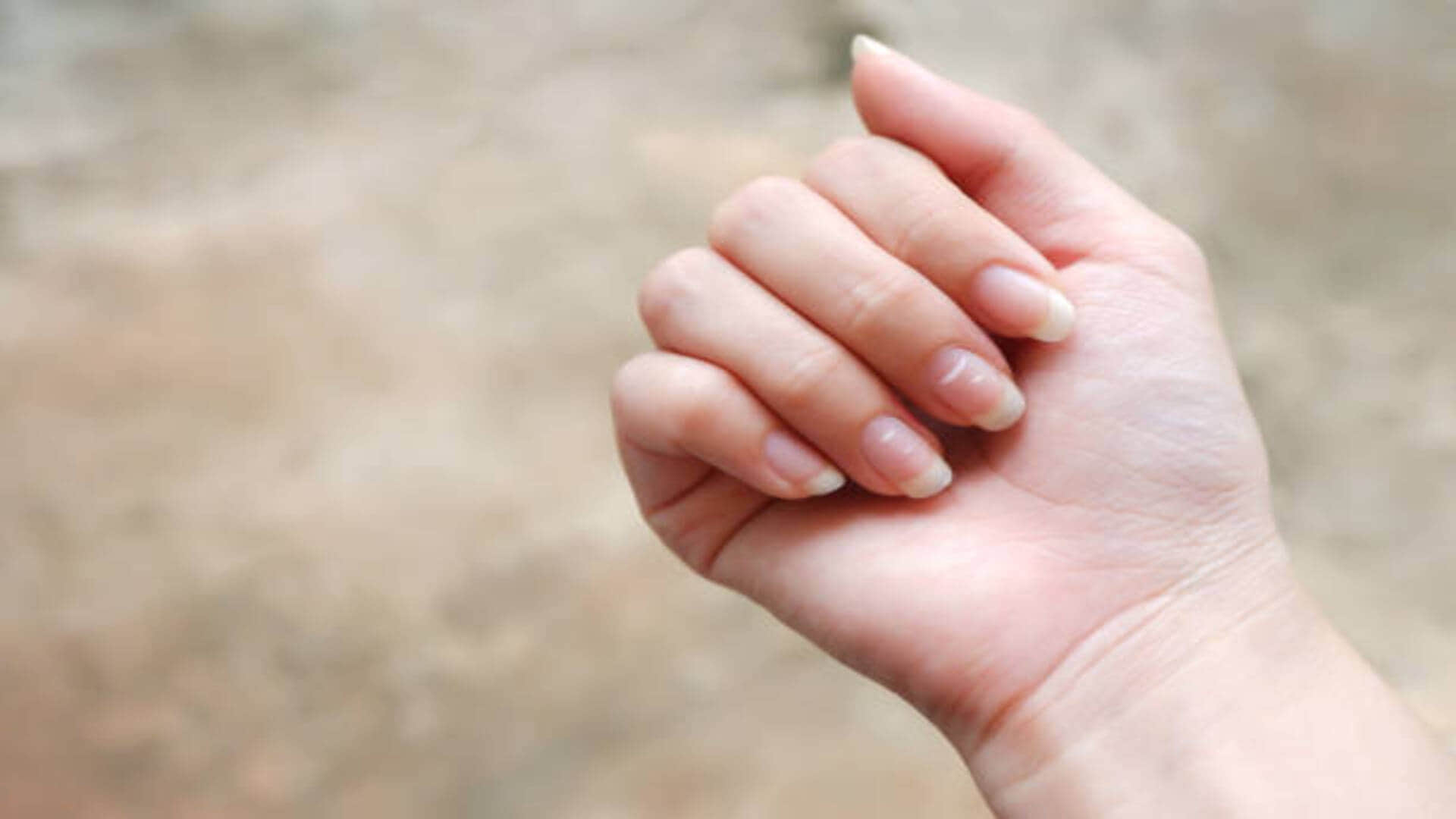 Fashion Tips How To Make Cuticle Oil At Home Know Its Benefits For Nails In Hindi