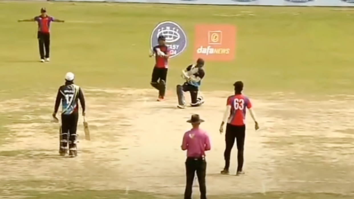 Nepal T20 Championship: Six wickets fell in one over of Malaysia's Virandeep Singh, 6 wickets in 6 balls of Virandeep Singh, see VIDEO
