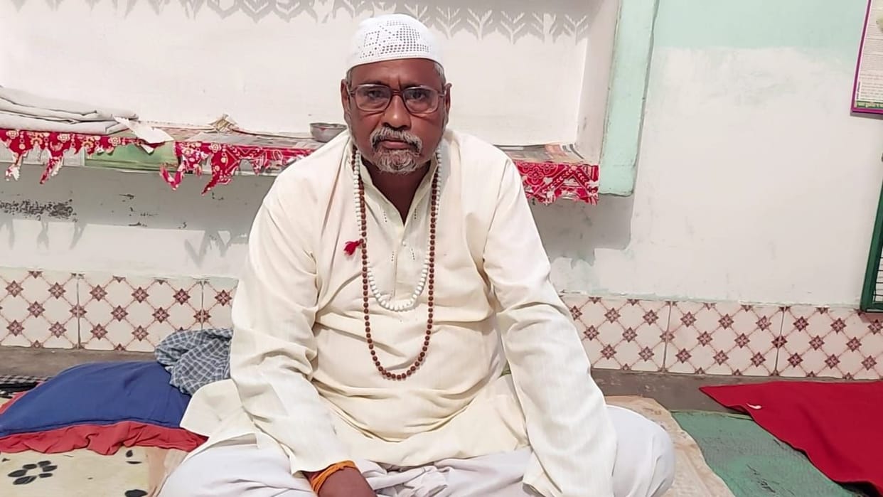 Amar Singh has been keeping Rosa for 23 years