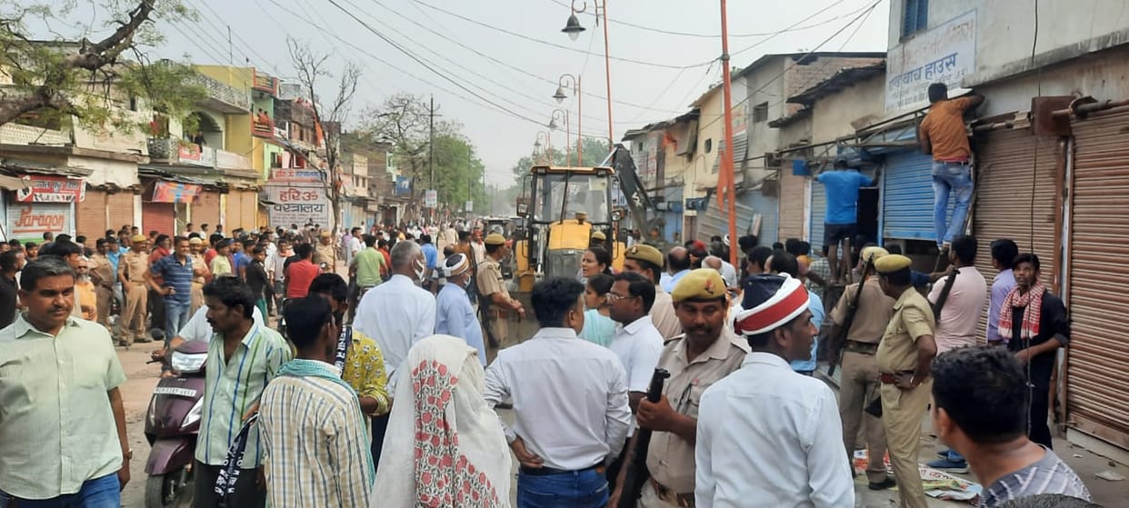 BJP and Hiyuva leaders created ruckus in Kotwali