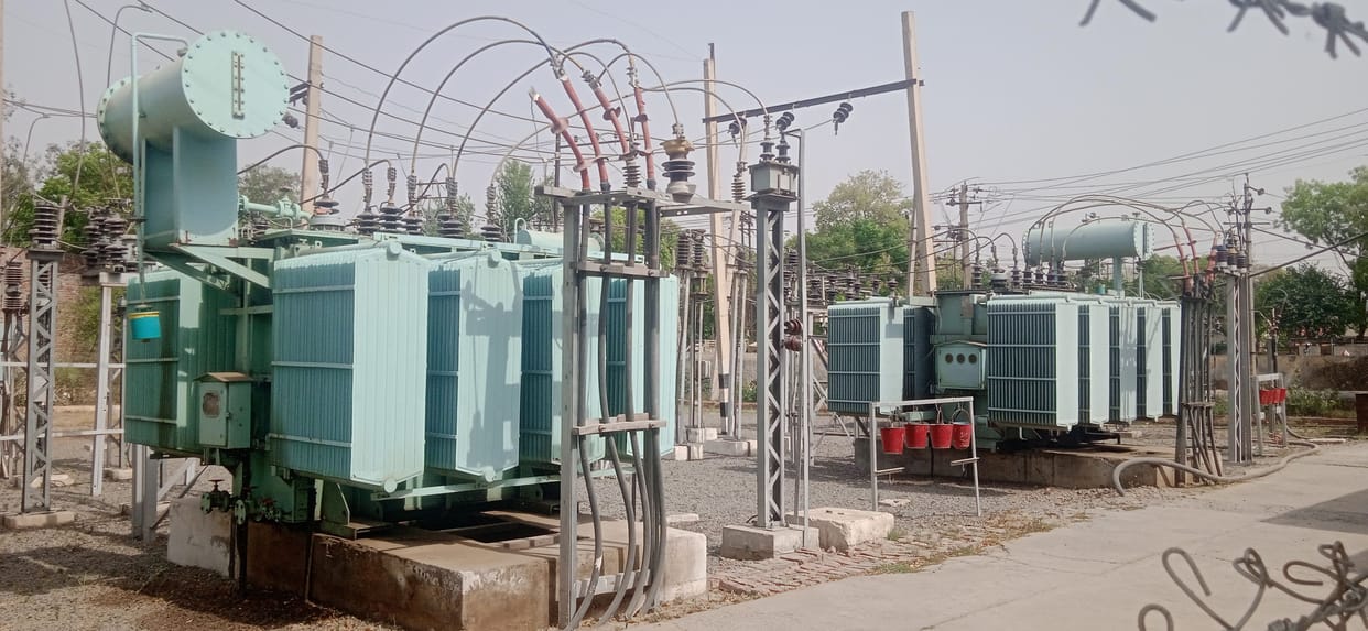 Power consumption reached 35 lakh units in the district, fuses of 15 transformers are blowing everyday