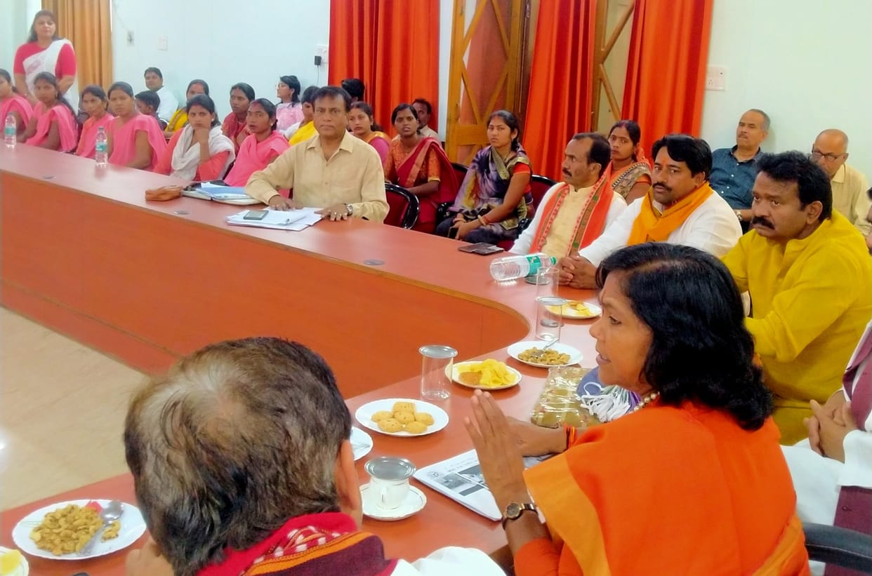 Union Minister of State appreciated the work of the women of the group and gave tips to increase the income