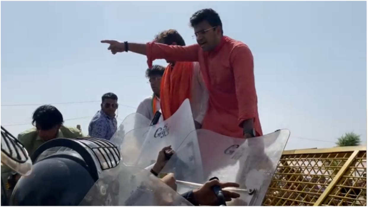 BJYM National President Tejasvi Surya compared CM Gehlot to Aurangzeb regarding Karauli violence