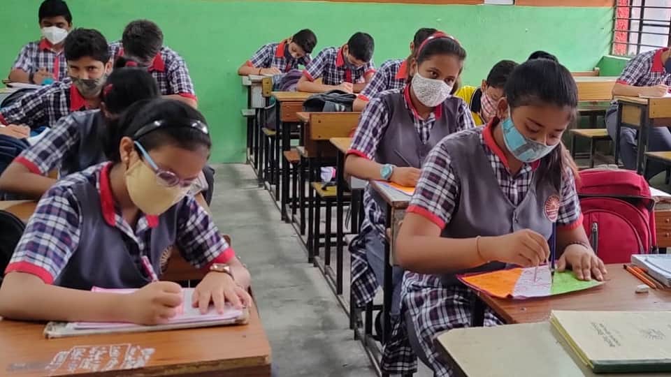 Amar Ujala Top News 26 April 2022 Prashant Kishore Congress Virat Kohli Bad Form Corona Vaccination For Children Latest News Update