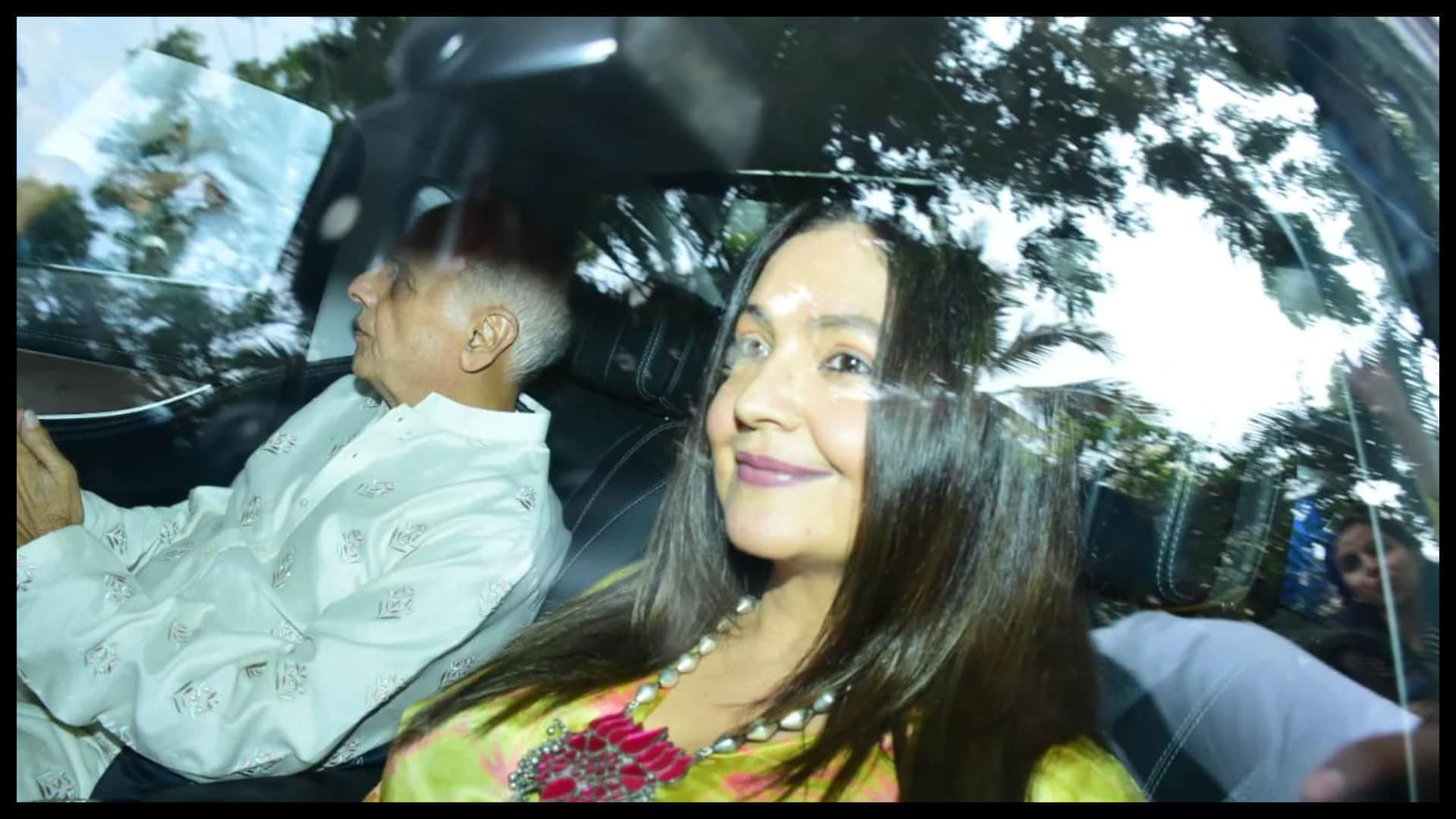 list of guest arriving at pre wedding functions of ranbir alia  karishma  kareena neetu Riddhima Kapoor karan johar
