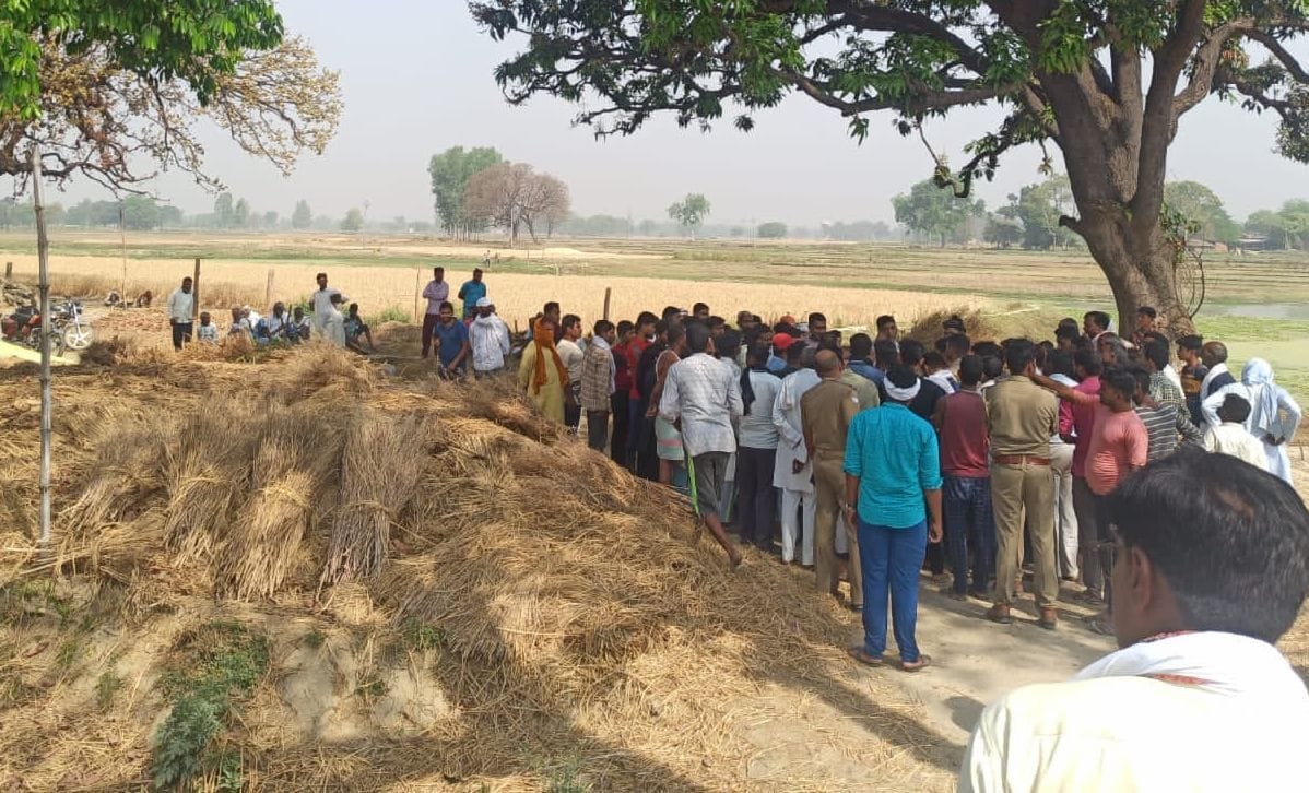 Two hours of commotion over the burial of the woman's body