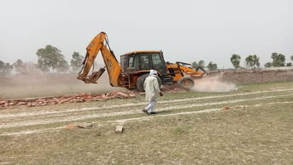 PDA took action: Bulldozer went behind CDA pension office, vacated land worth crores