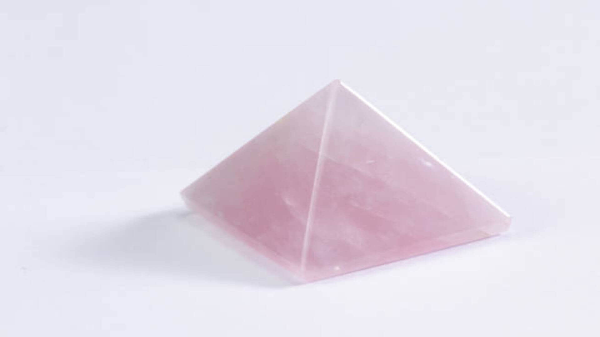 According to Vastu Keeping Pyramids in the House Has Many Benefits Know Its Right Direction