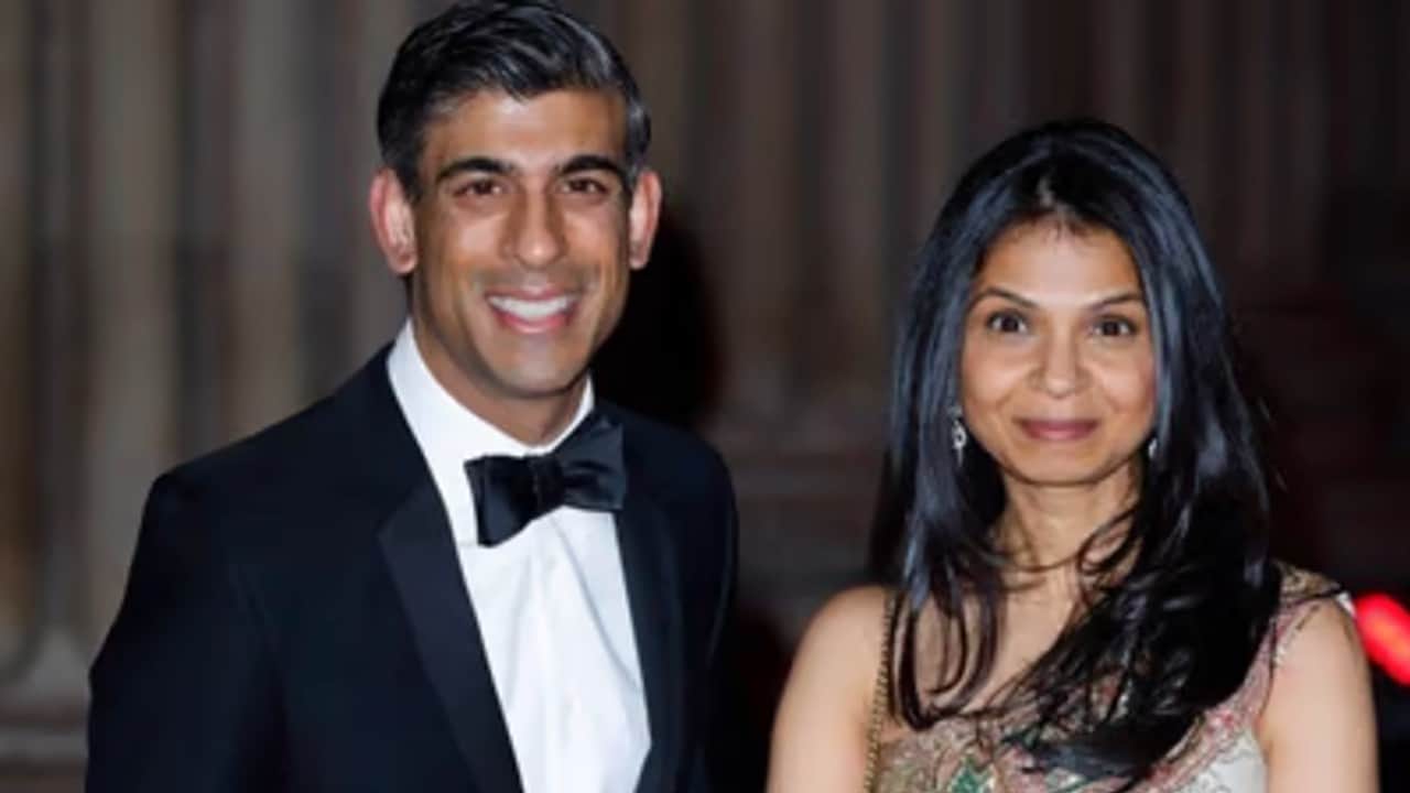 Know About 42 Year Old Akshata Murthy Net Worth Images Richer Then Britains Queen In Hindi