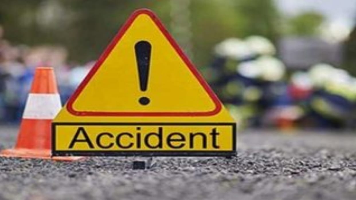 Accident in Amroha Car rammed into a bus full of students