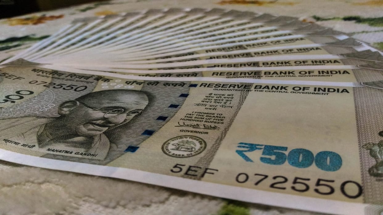 Gurugram police Sub Inspector arrested for taking bribe of seven thousand