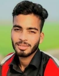 Student returning home from father's shop dies in road accident