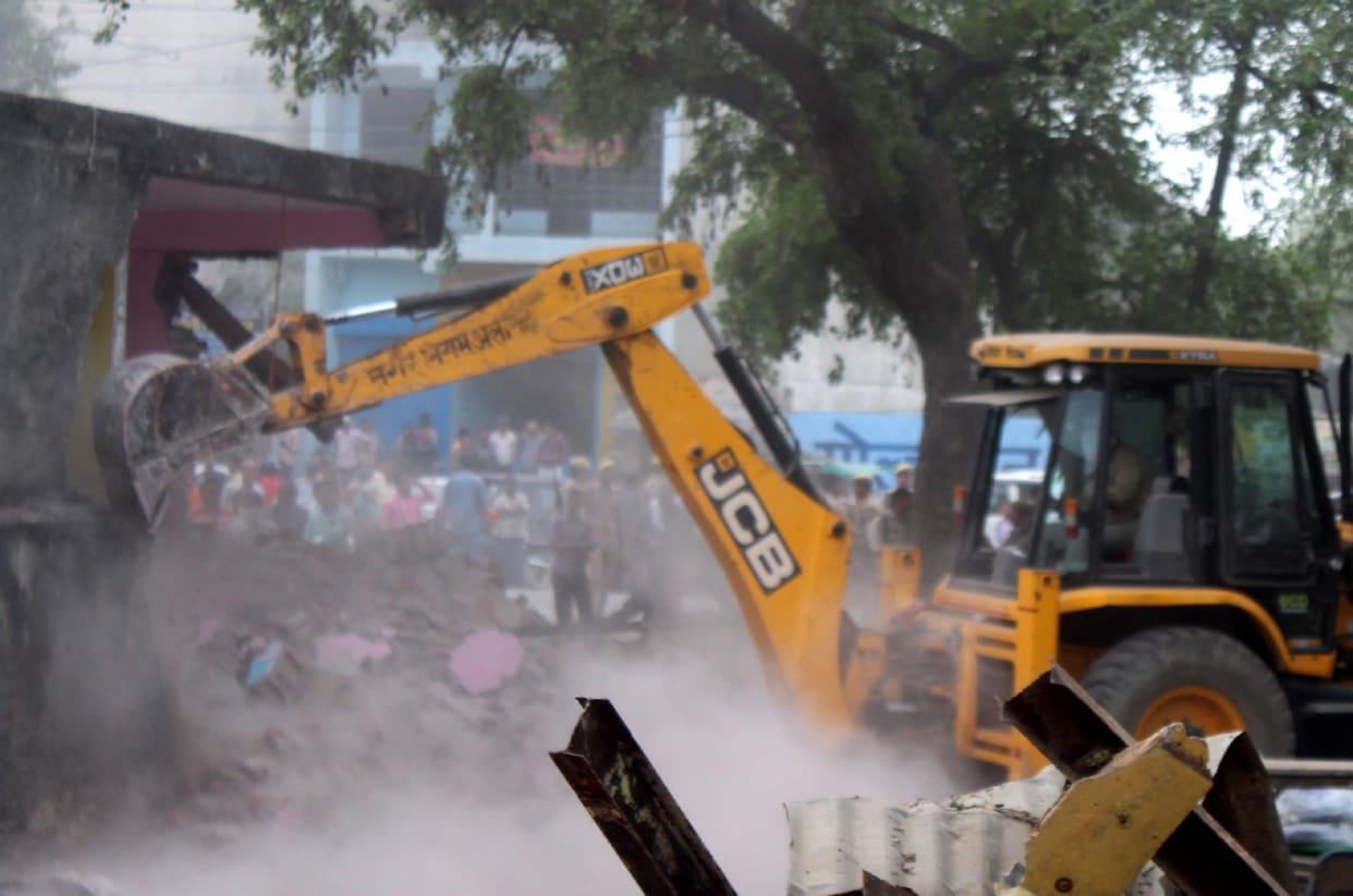 Aligarh: 110 crore land in Elampur got encroached free