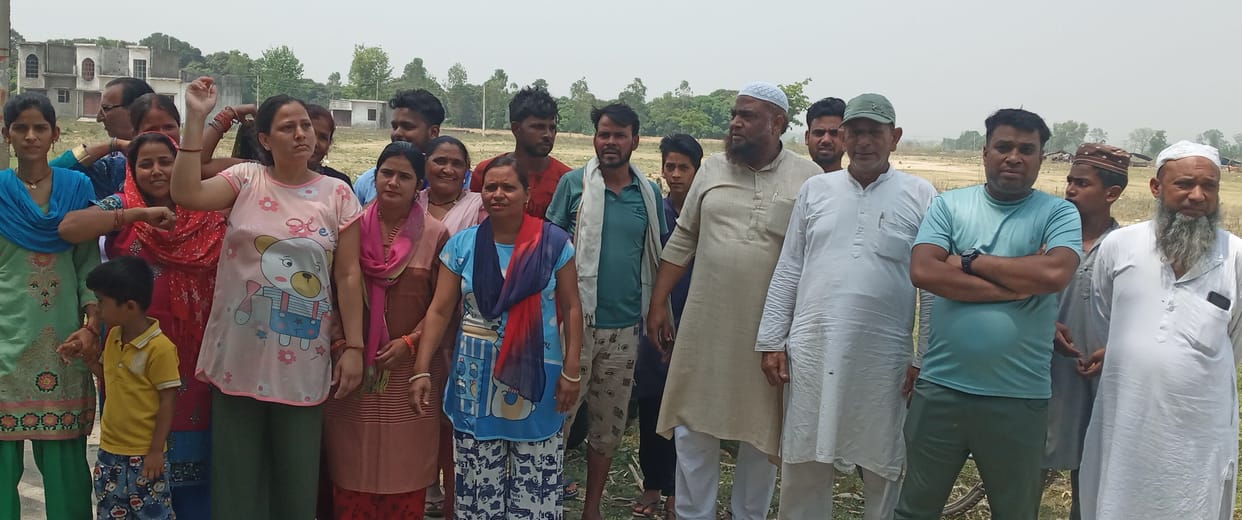 Villagers came out in protest against the construction of garbage plant, uproar