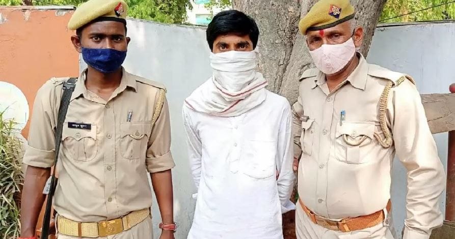 girl was defamed on social media by making fake ID varanasi police arrested accused