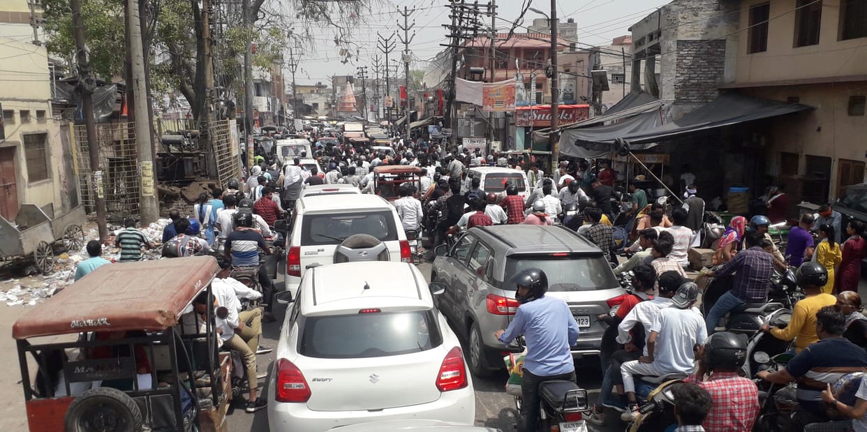 Aligarh: Morning or evening... the city is jammed all the time