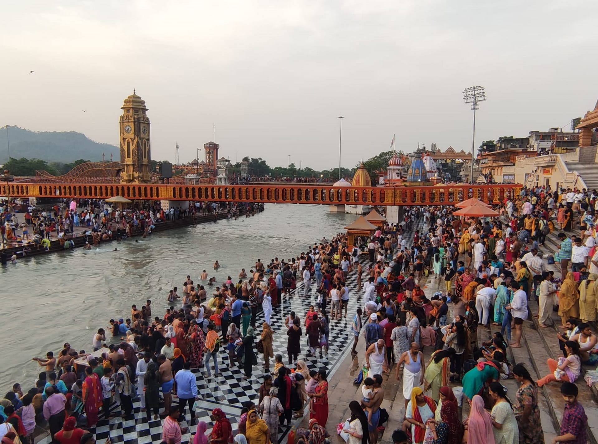 Baisakhi Snan 2022 today, devotees gathered in Haridwar Dharmanagari, See photos