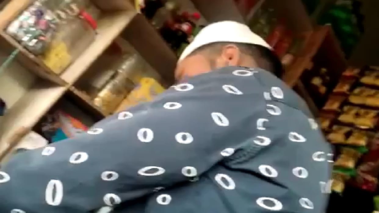 Grocery shopkeeper played song of Pakistan Zindabad in his shop in Bareilly