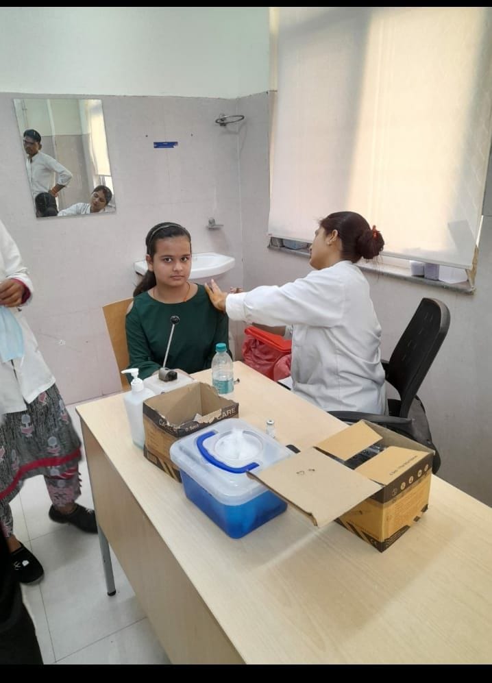 Child,vaccination,Covid,slow