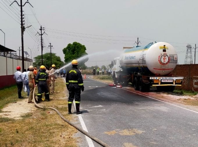 Hathras: Fire extinguishing rehearsal done at BPCL's plant