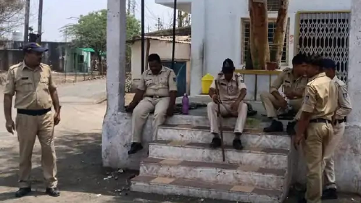 Khargone nuisance: Women got 2 hours relaxation in curfew, there is no news of any dispute, relief can be given tomorrow