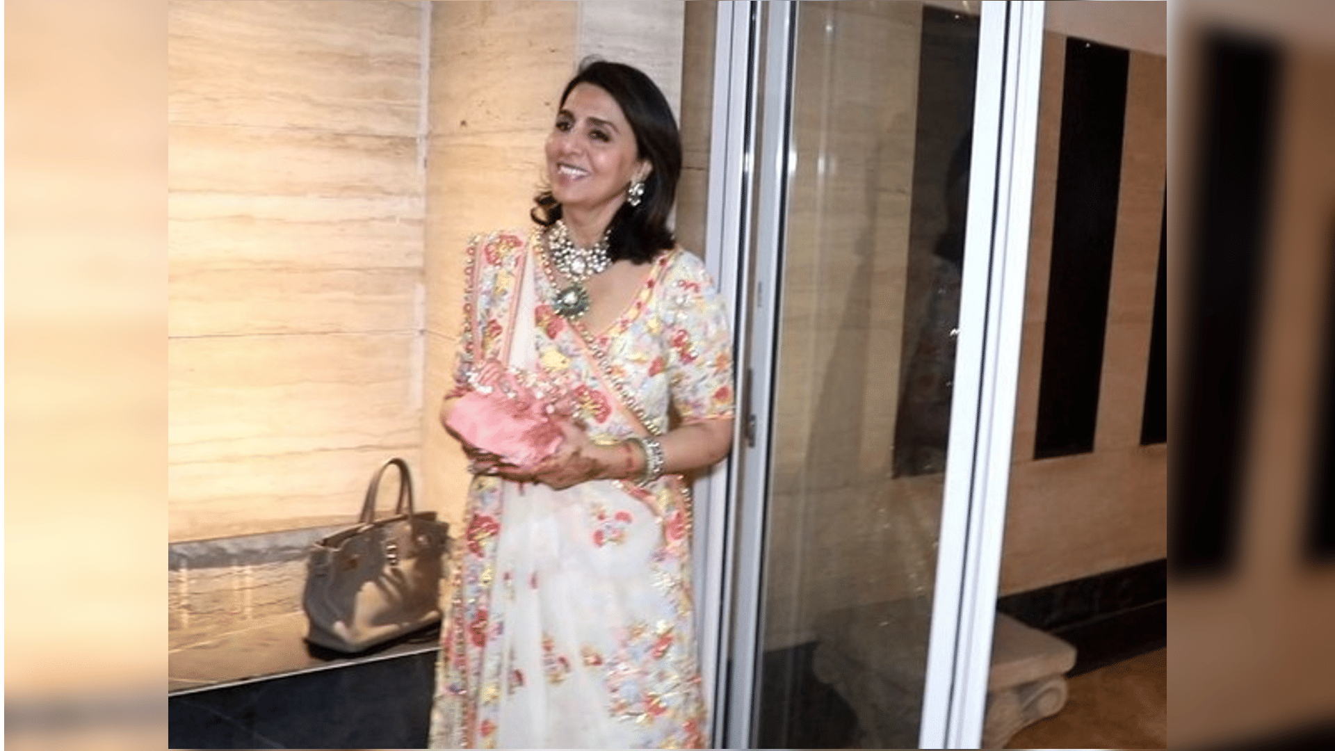 Ranbir Kapoor and Alia Bhatt Wedding venue is decorated with Bangalore’s chrysanthemums and button flowers