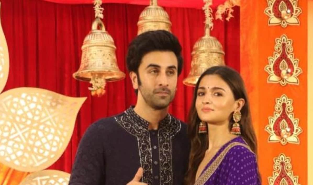 Ranbir kapoor alia bhatt to seek blessings at siddhivinayak mandir after marriage