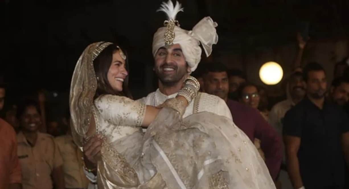 Newlywed Ranbir kapoor alia bhatt first video after marriage goes viral on social media