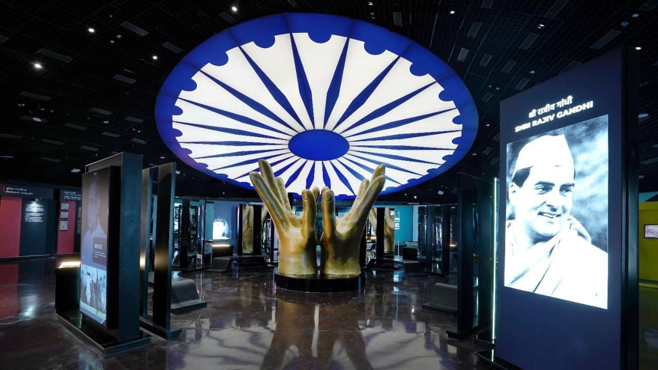 Prime Minister Museum Spent 271 Crores PM Modi Photo with PT Nehru Know How Changed Nehru Museum in 4 Years News in Hindi
