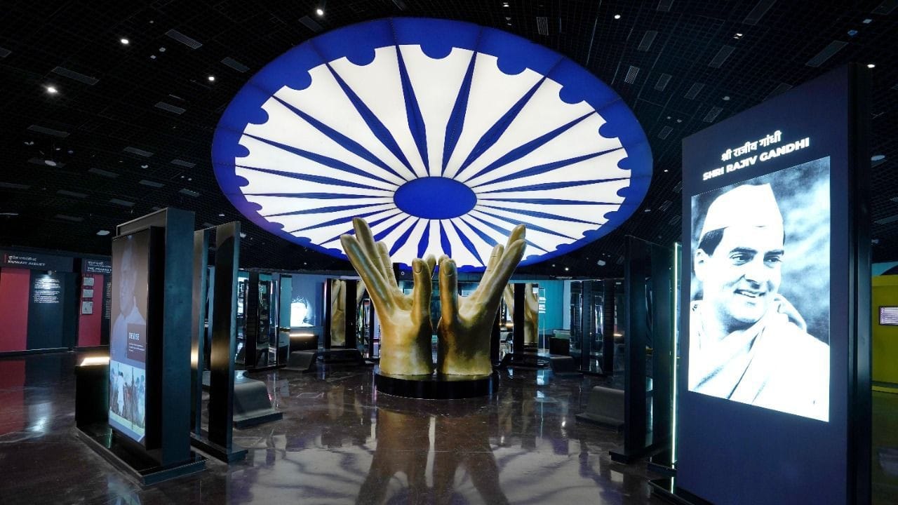 Prime Minister Museum Spent 271 Crores PM Modi Photo with PT Nehru Know How Changed Nehru Museum in 4 Years News in Hindi