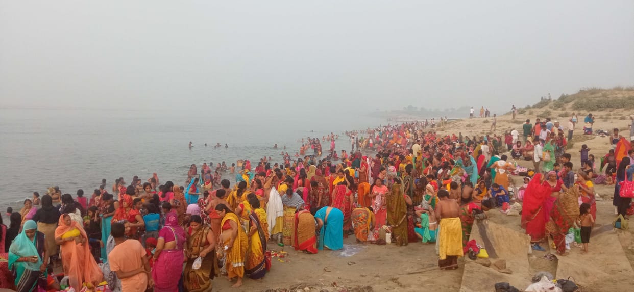 Devotees take a dip of faith on the day of Satuvan