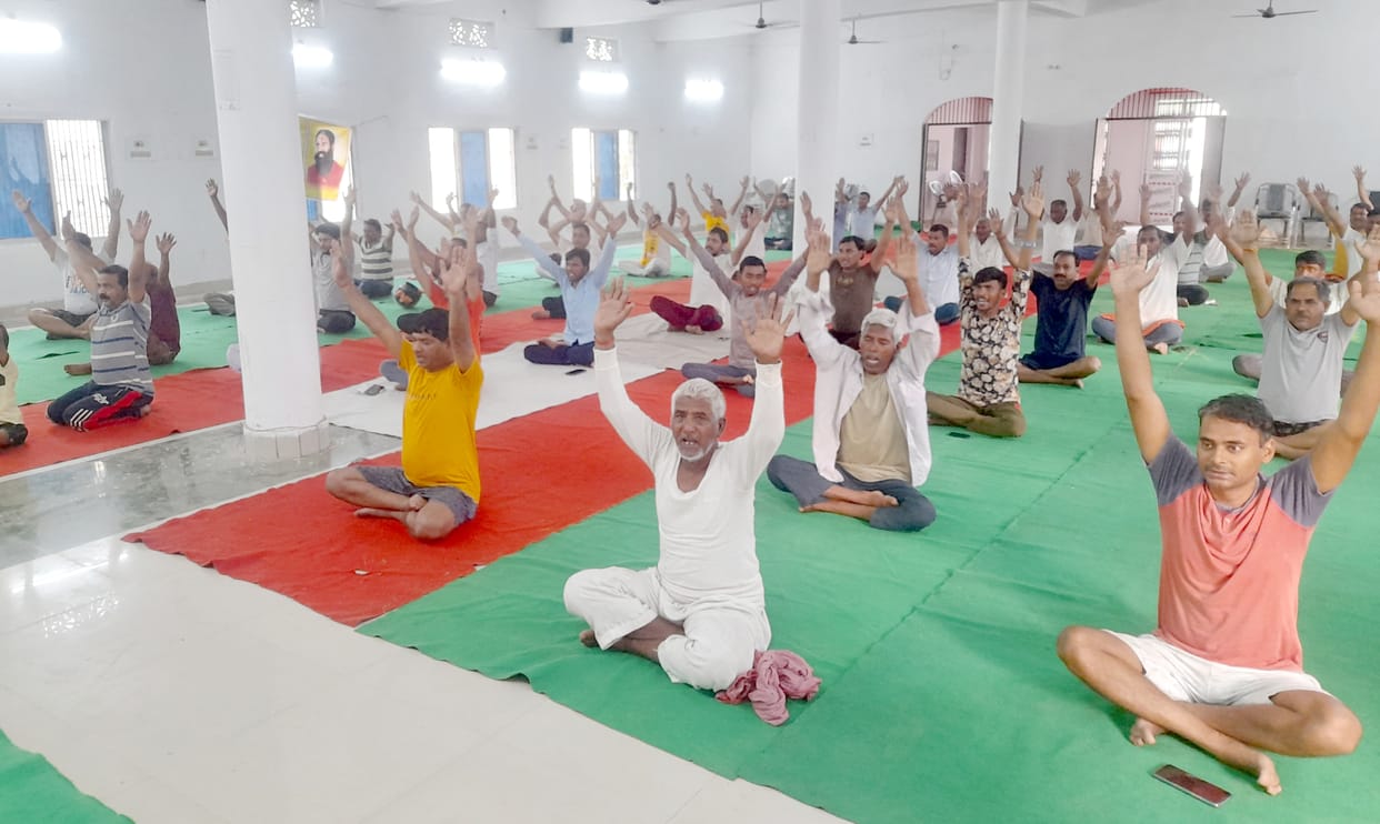 Yoga teaches the art of living life, Sandesh Yogi