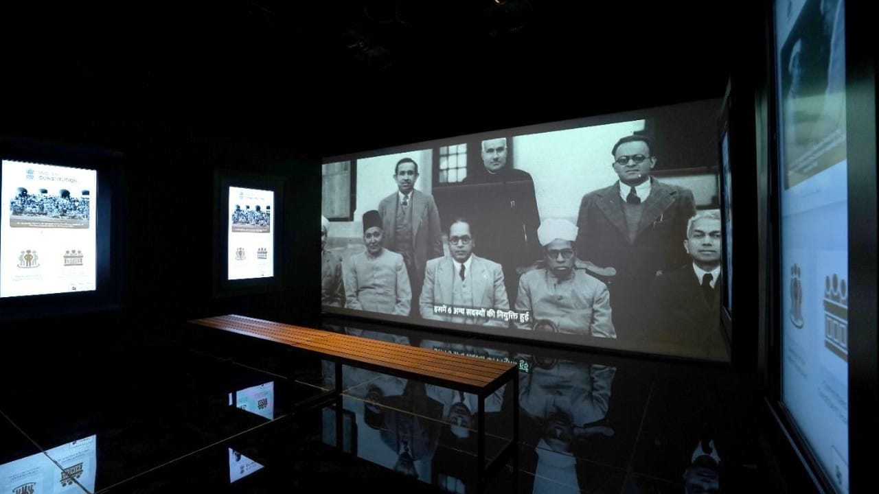 Prime Minister Museum Spent 271 Crores PM Modi Photo with PT Nehru Know How Changed Nehru Museum in 4 Years News in Hindi