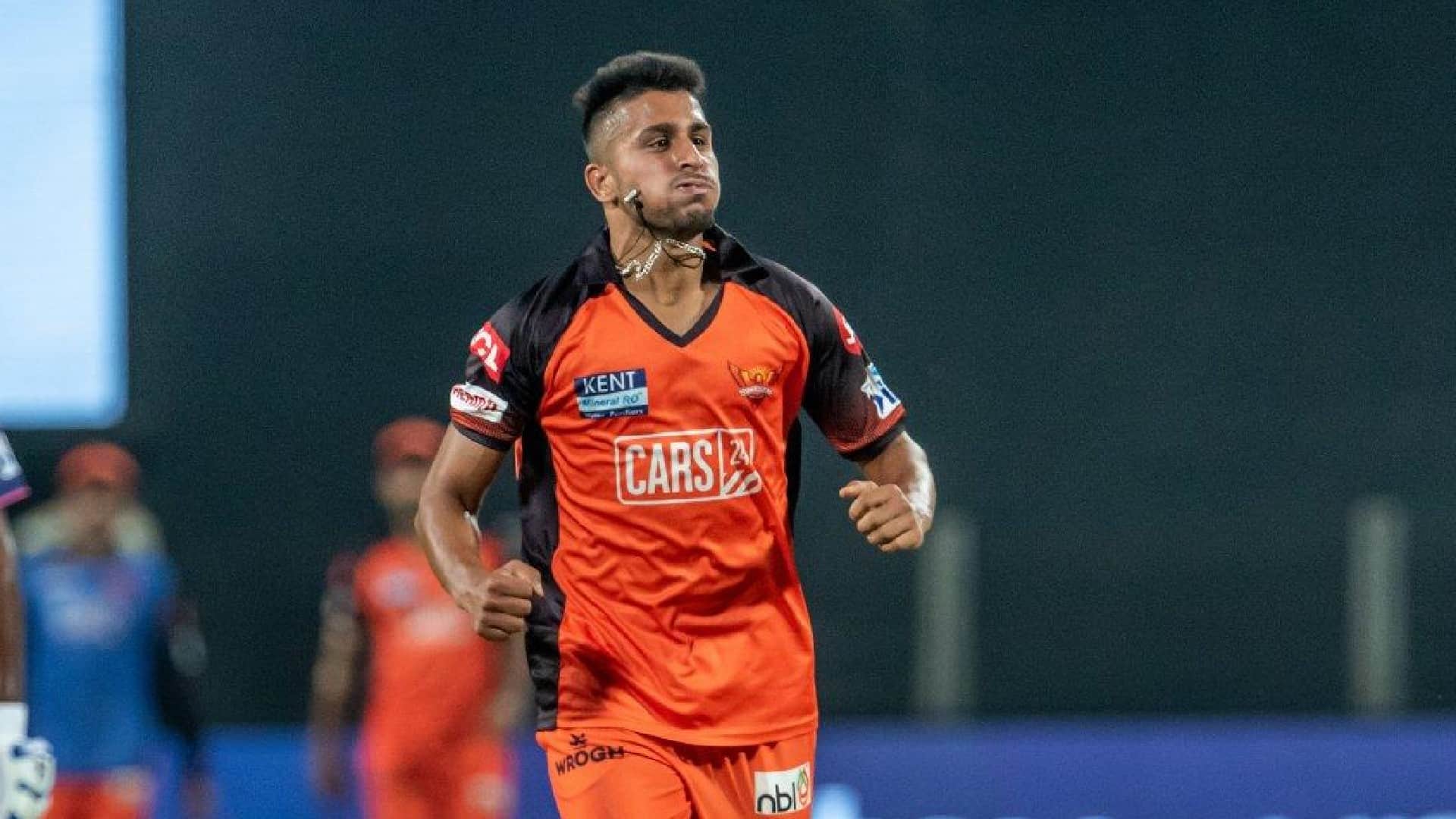 IPL 2022 Sunrisers Hyderabad star bowler umran malik tennis ball to leather ball Journey know his story