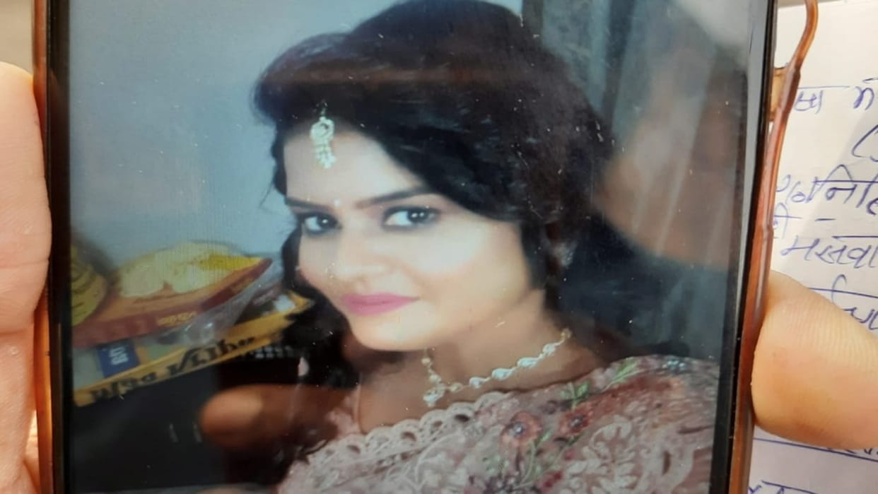 Kanpur Suicide Case Newlyweds Commit Suicide Last Time Manisha Spoke to Sister and Mother