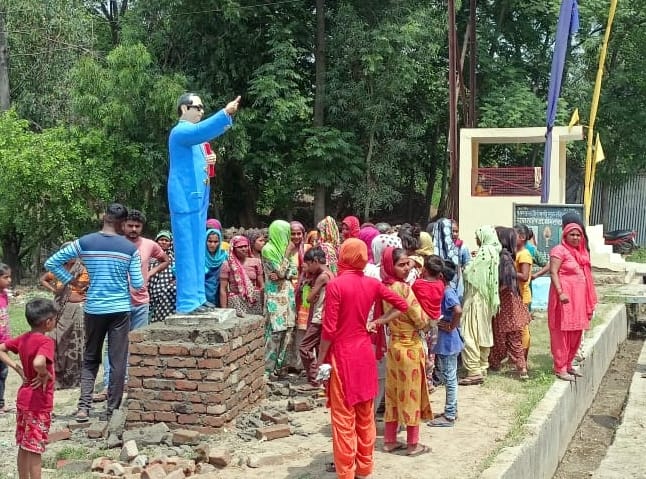 The statue installed in the land of the village society was removed