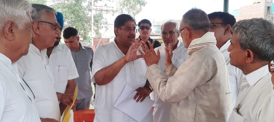 Jan Sangharsh Samiti raised the demand for a high level inquiry into the Nagar Parishad scam