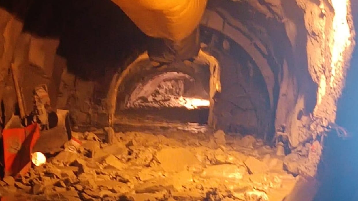 leakage in NHPC Tunnel in kullu himachal pradesh