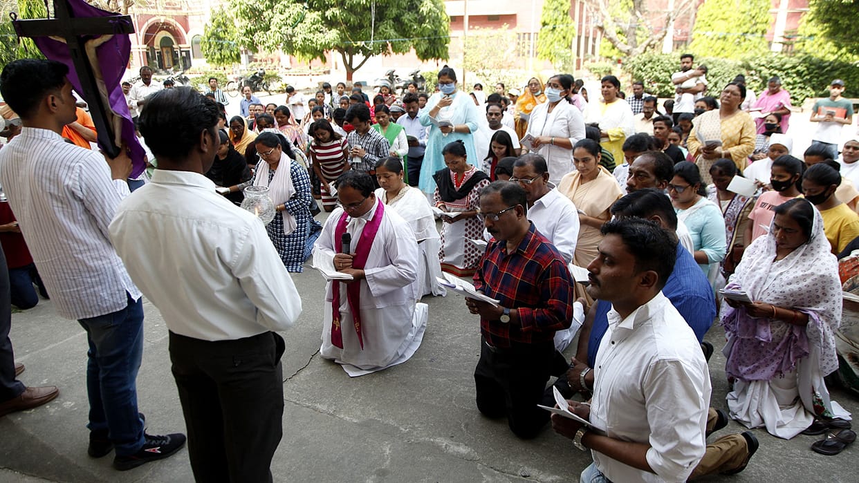 Good Friday: Special prayer meetings in churches, echoing the seven words of Lord Jesus