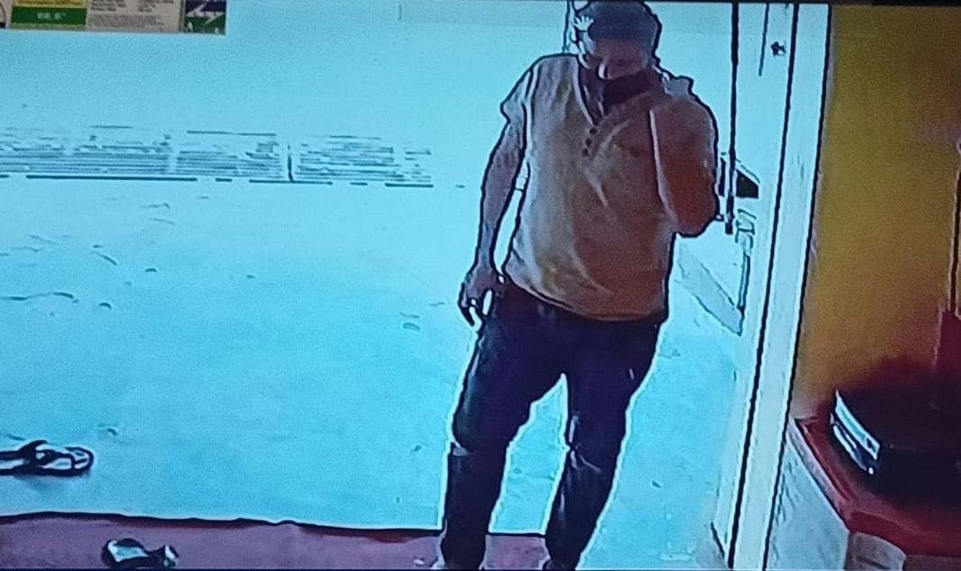 etawah news,Millions stolen in a bullion shop