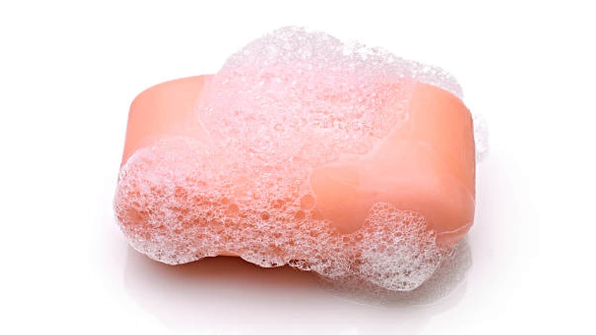 Soap In Different Color Foam Always White Know Scientific Reason Behind It News In Hindi