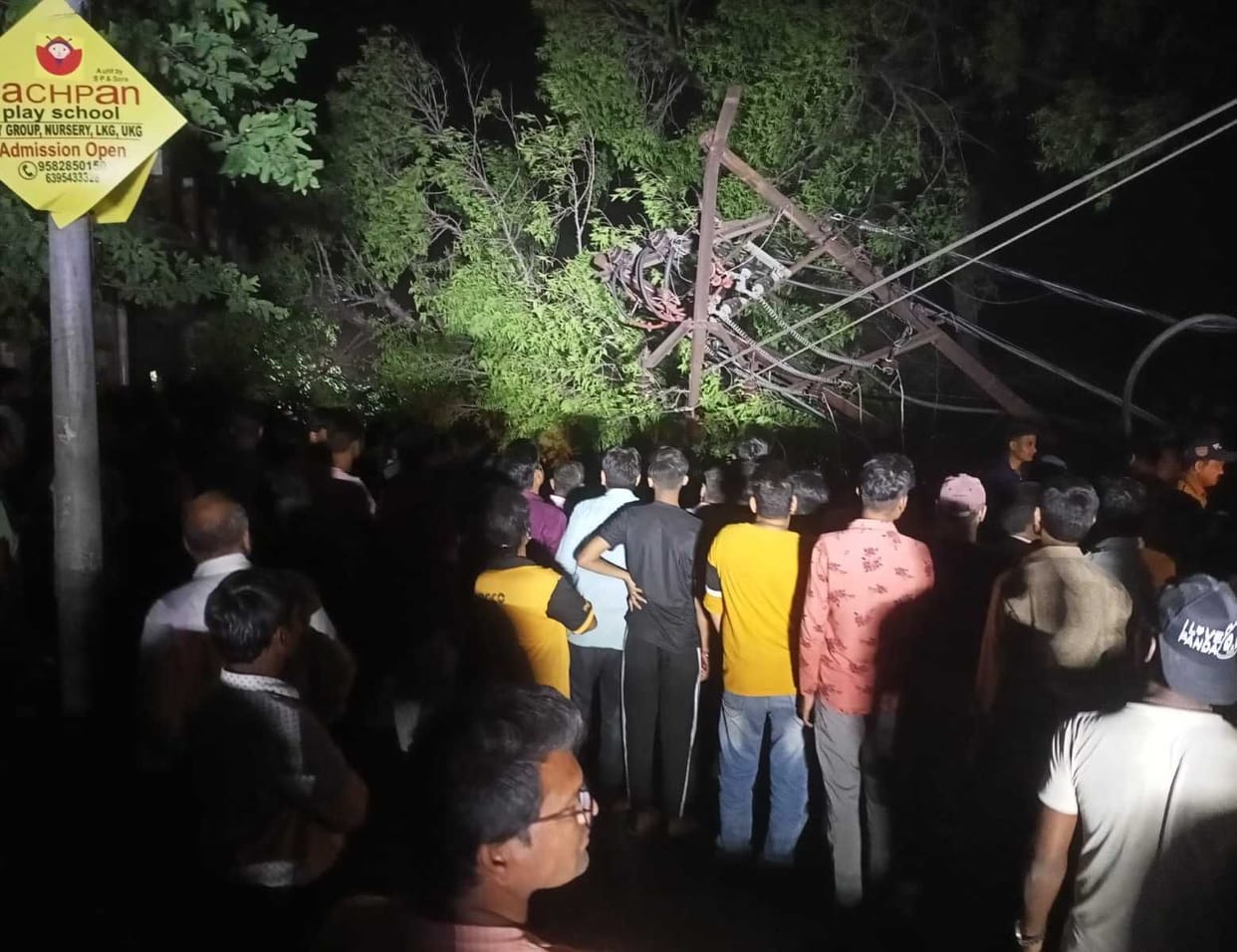 Death of Two People By Tree in Tanakpur